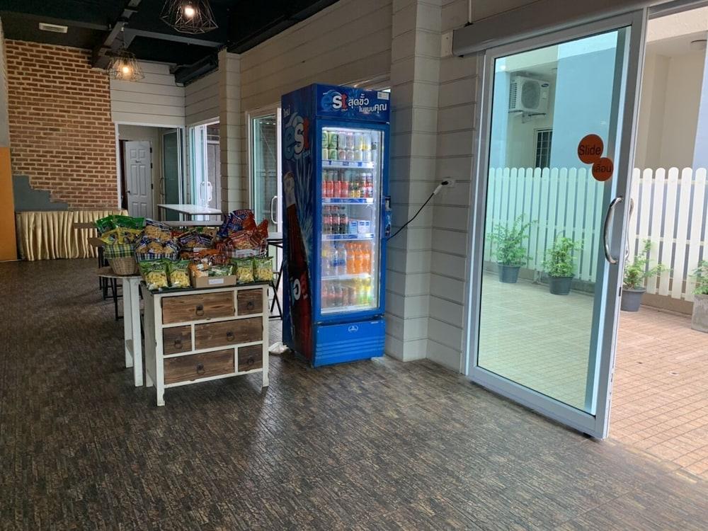 Prajaktra City Hostel Udon Thani Ngoại thất bức ảnh