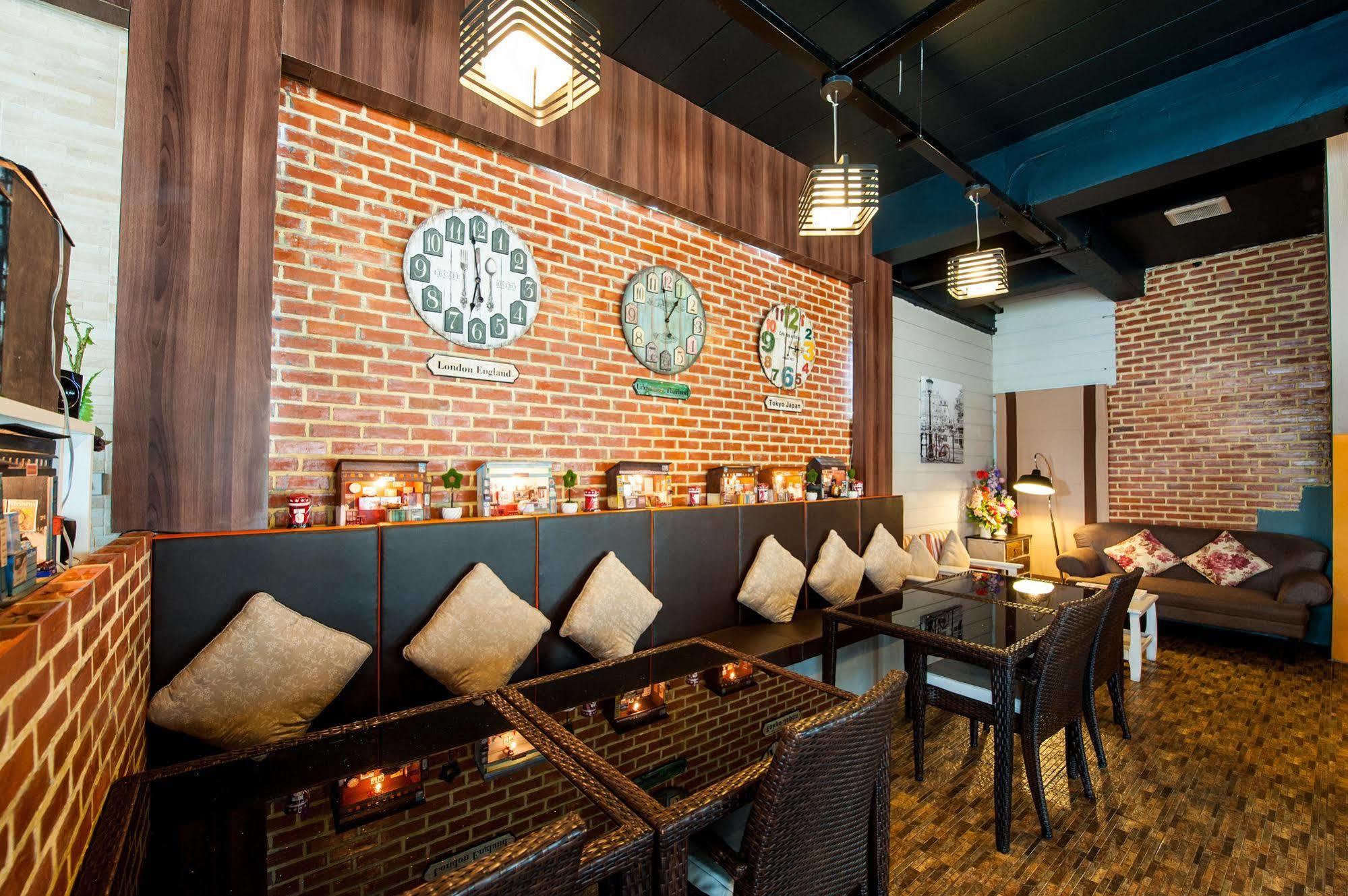 Prajaktra City Hostel Udon Thani Ngoại thất bức ảnh